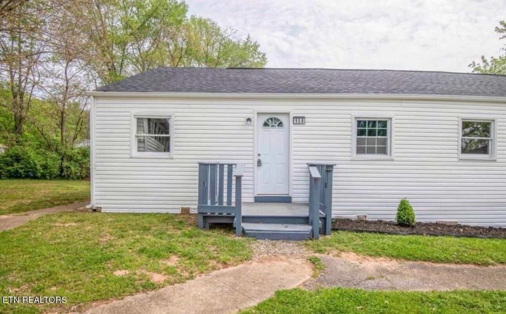 Photo of 158 Hamilton Circle, Oak Ridge, TN 37830 (MLS # 1329779)