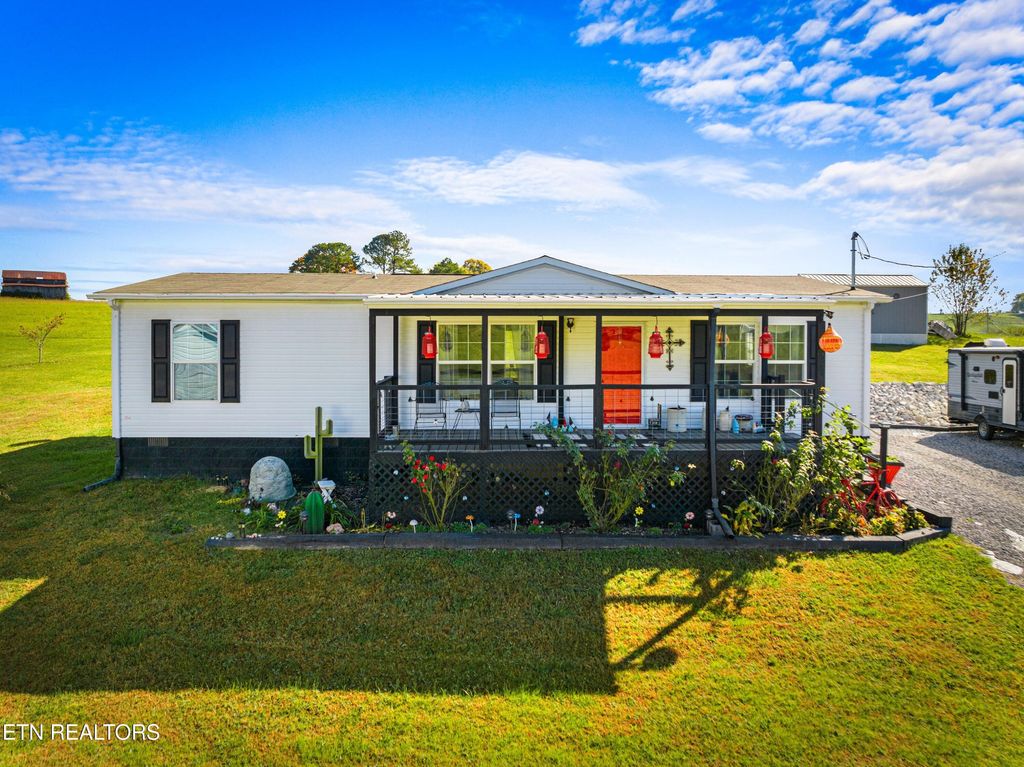 Photo of 1020 Jessica Rose Lane, Dandridge, TN 37725 (MLS # 1281196)