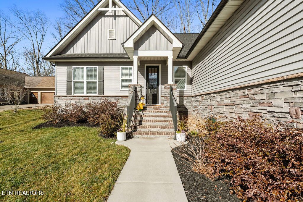 Photo of 113 Oostanali Way, Loudon, TN 37774 (MLS # 1329794)