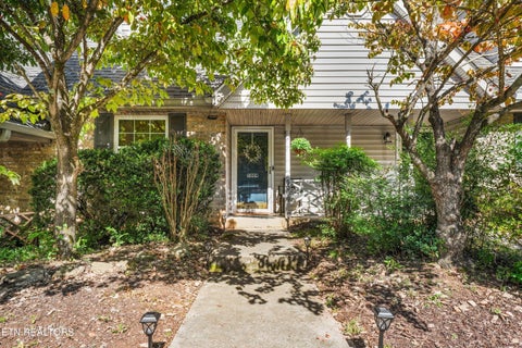 Photo of 5009 Trace Manor Lane, Knoxville, TN 37912 (MLS # 1358372)