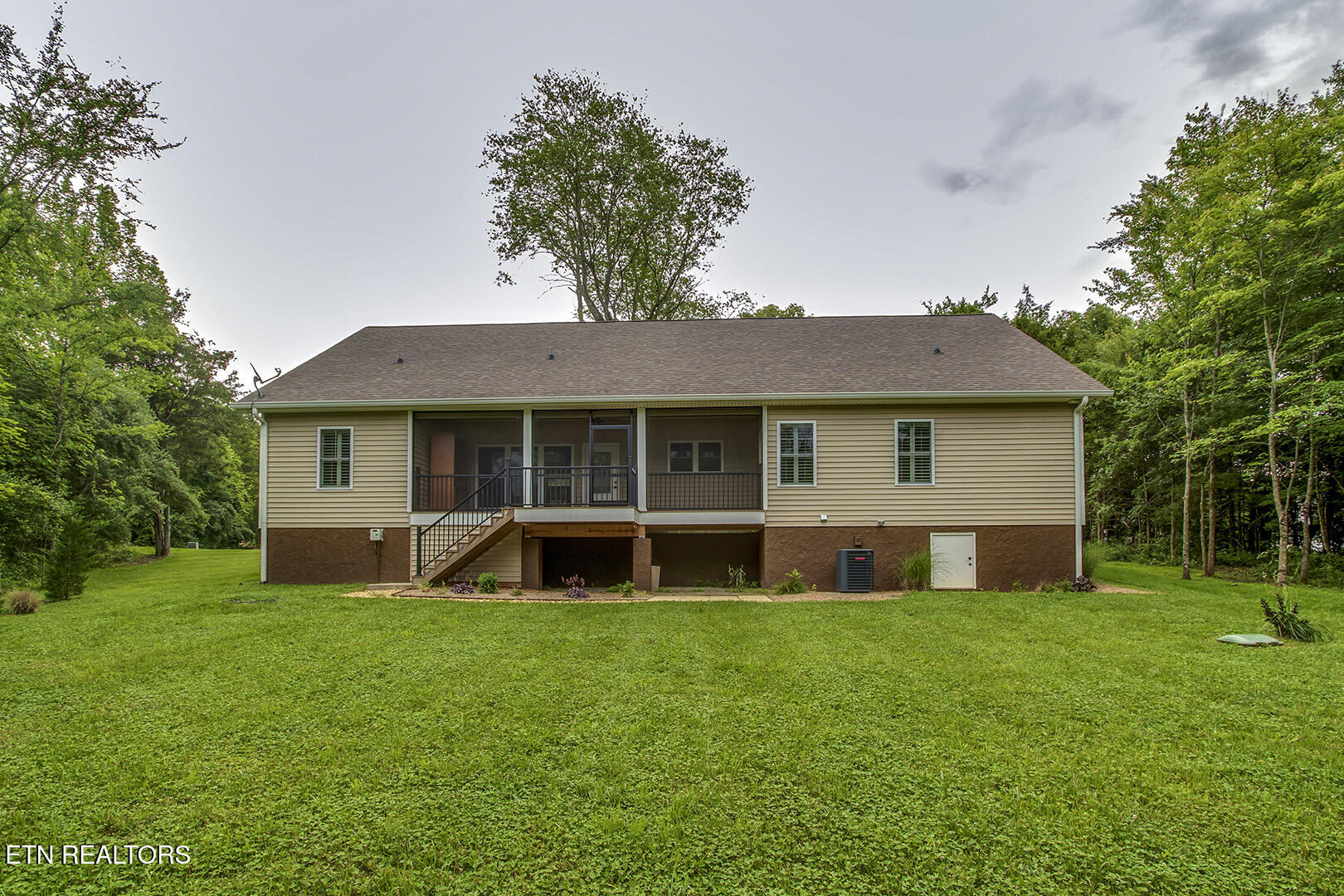 Loudon, Tennessee 37774, United States, 3 Bedrooms Bedrooms, ,2 BathroomsBathrooms,Residential,Active,13894