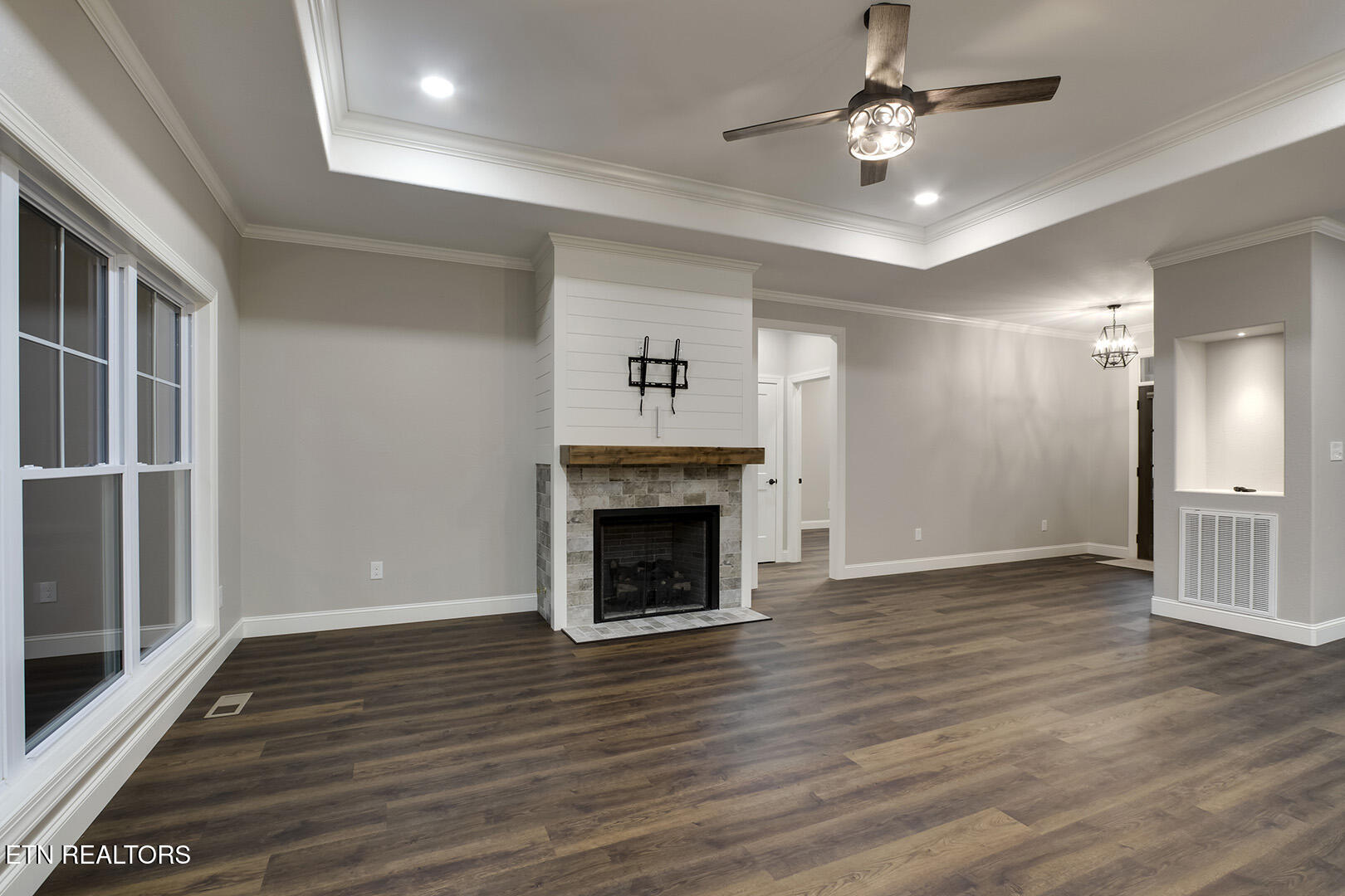 Loudon, Tennessee 37774, United States, 3 Bedrooms Bedrooms, ,2 BathroomsBathrooms,Residential,Active,13894