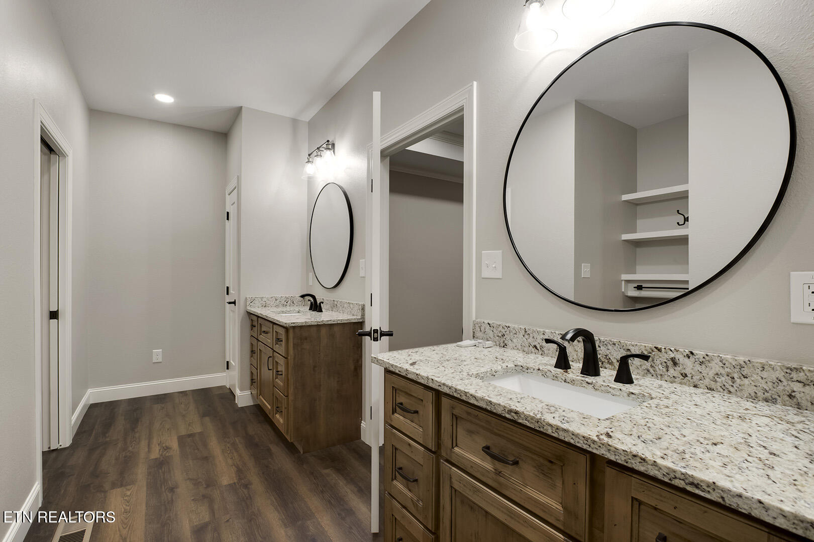 Loudon, Tennessee 37774, United States, 3 Bedrooms Bedrooms, ,2 BathroomsBathrooms,Residential,Active,13894