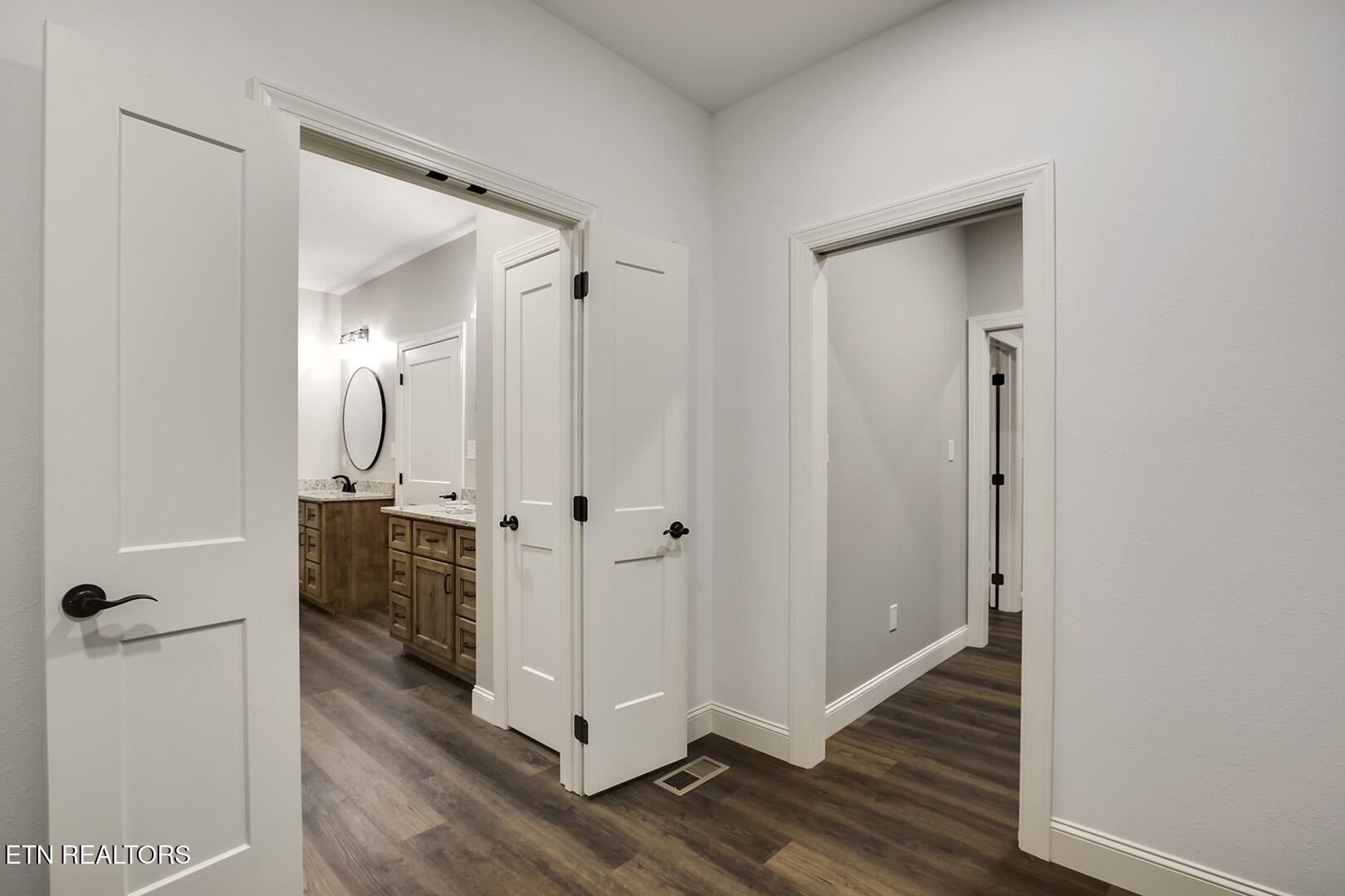 Loudon, Tennessee 37774, United States, 3 Bedrooms Bedrooms, ,2 BathroomsBathrooms,Residential,Active,13894