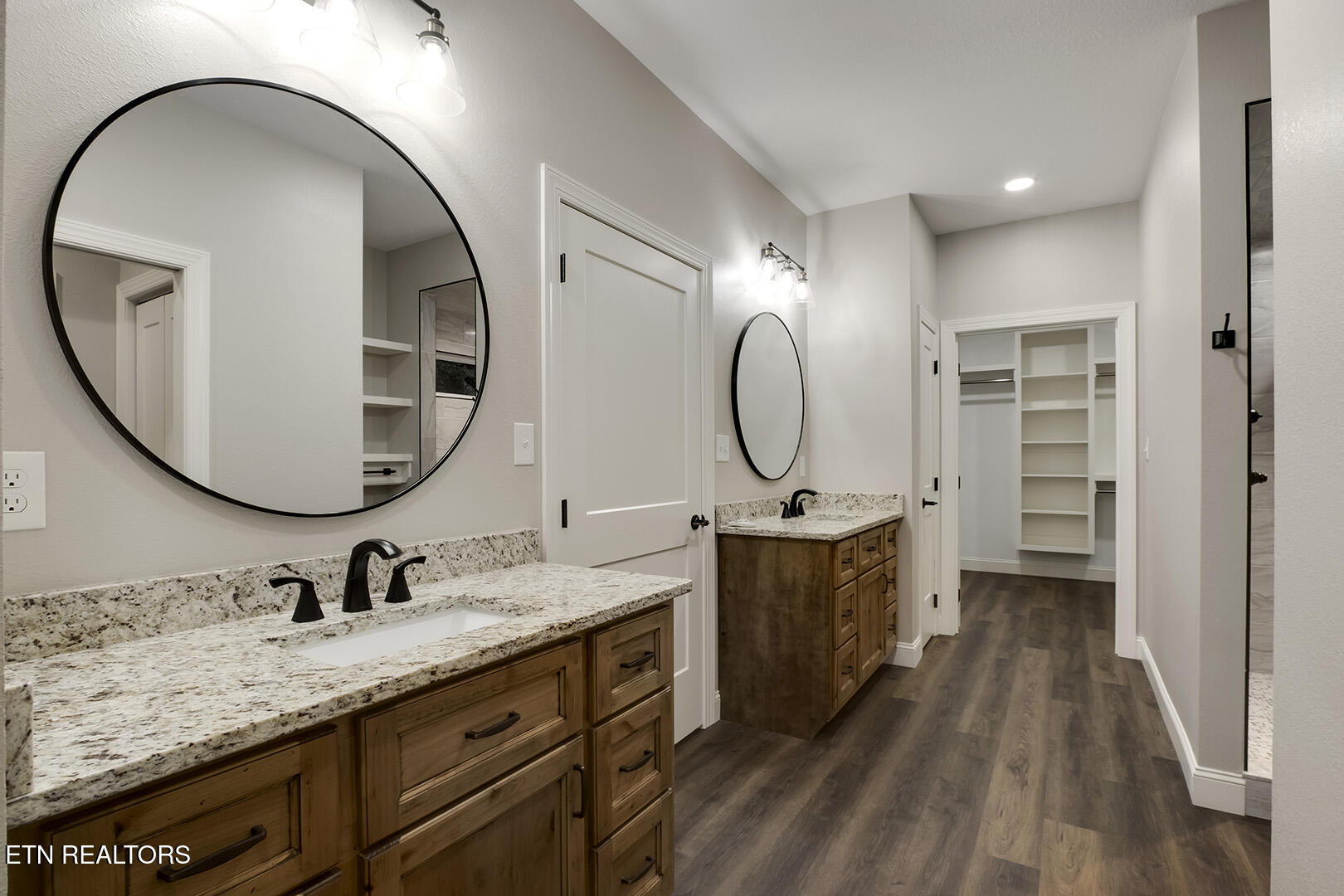 Loudon, Tennessee 37774, United States, 3 Bedrooms Bedrooms, ,2 BathroomsBathrooms,Residential,Active,13894