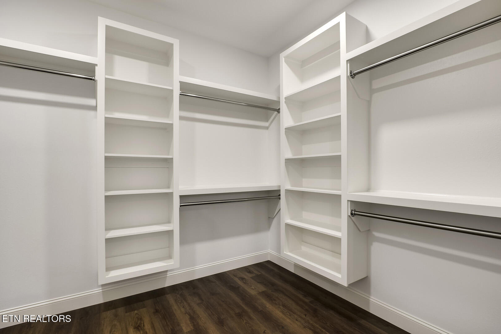 Loudon, Tennessee 37774, United States, 3 Bedrooms Bedrooms, ,2 BathroomsBathrooms,Residential,Active,13894