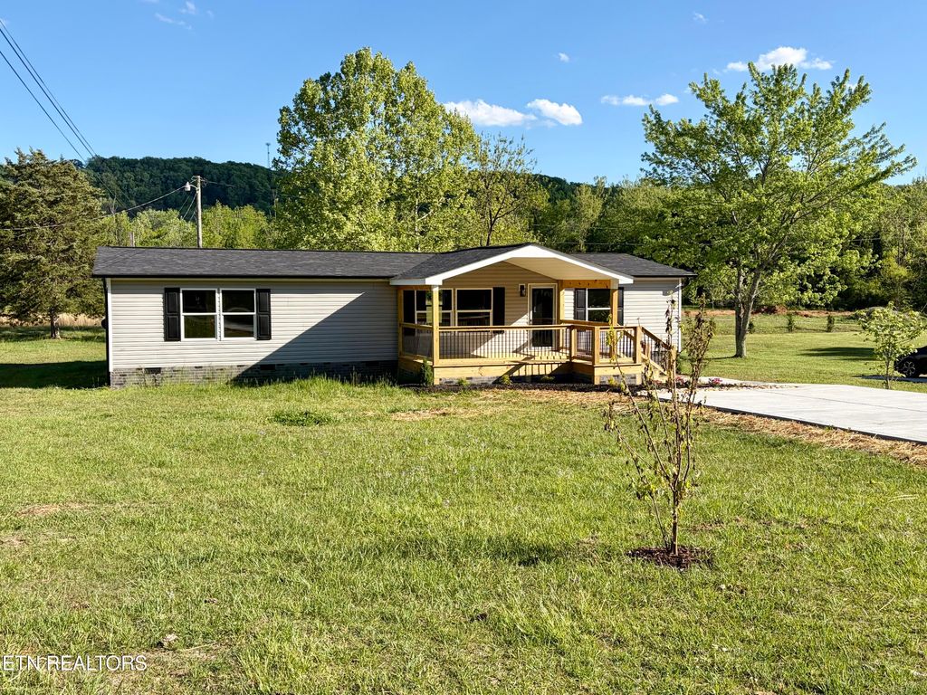 Photo of 1312 W Beaver Creek Drive, Powell, TN 37849 (MLS # 1337645)