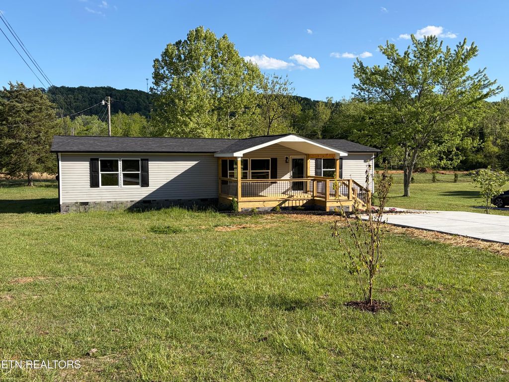 Photo of 1312 W Beaver Creek Drive, Powell, TN 37849 (MLS # 1337645)