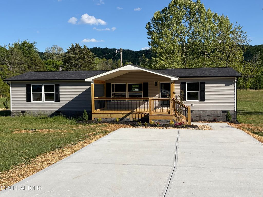 Photo of 1312 W Beaver Creek Drive, Powell, TN 37849 (MLS # 1337645)