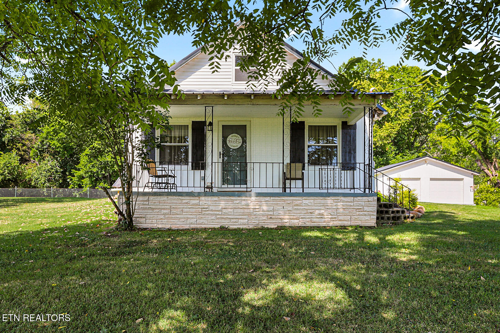 4035 Strong Rd