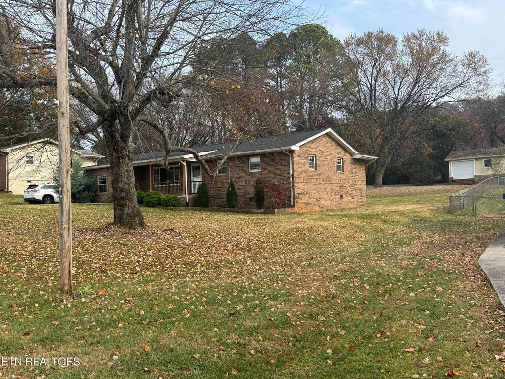 Photo of 11028 Farr Drive, Farragut, TN 37934 (MLS # 1323217)