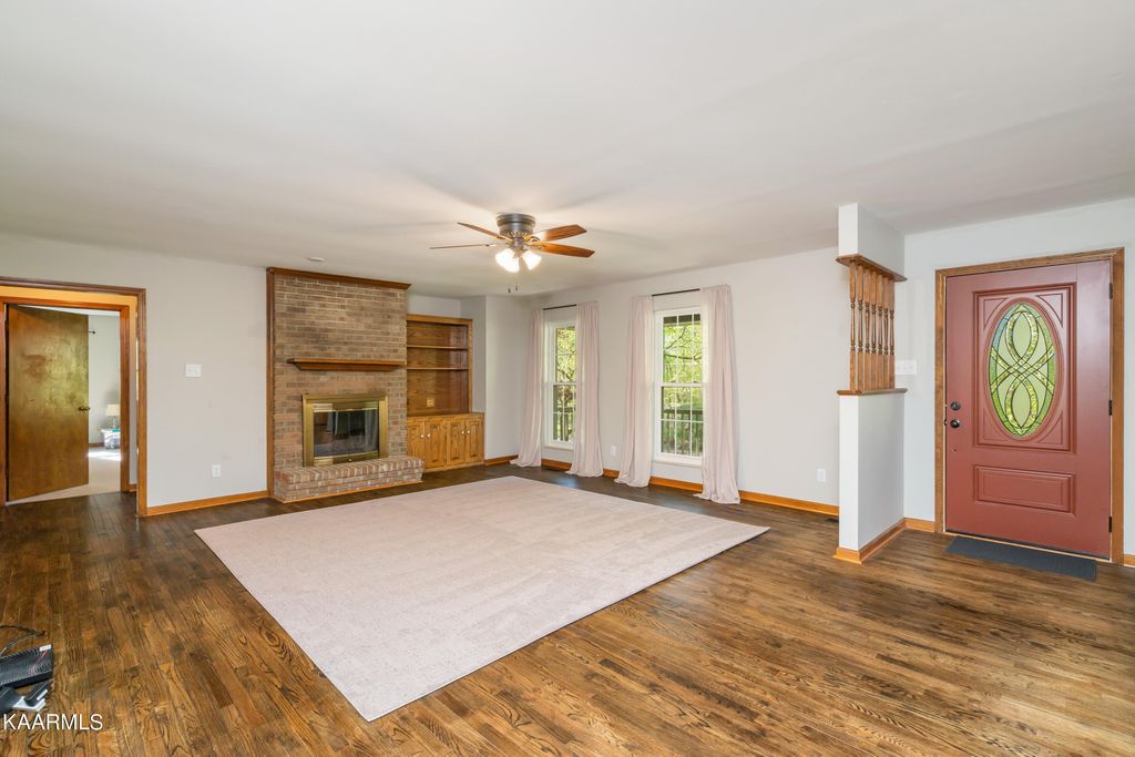 Photo of 3848 Dovefield Court, Louisville, TN 37777 (MLS # 1223782)