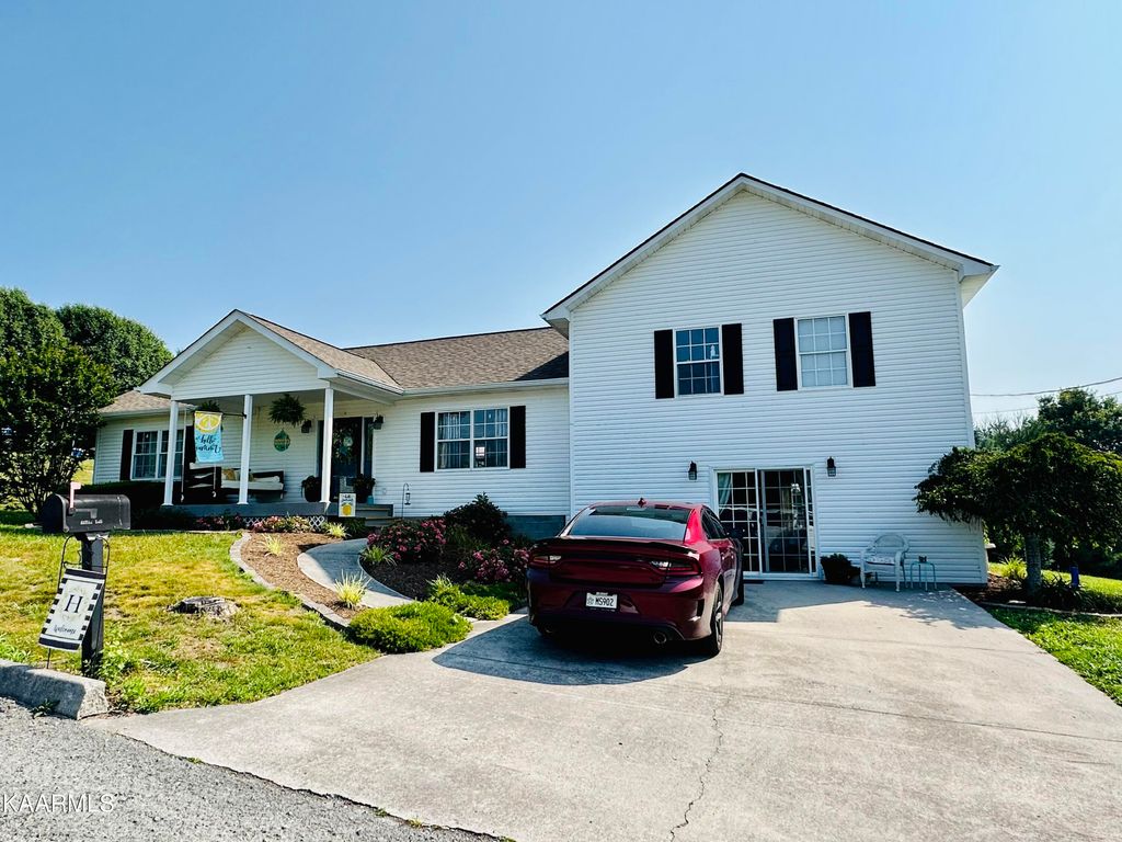 Photo of 165 JEROME Lane, Tazewell, TN 37879 (MLS # 1229675)