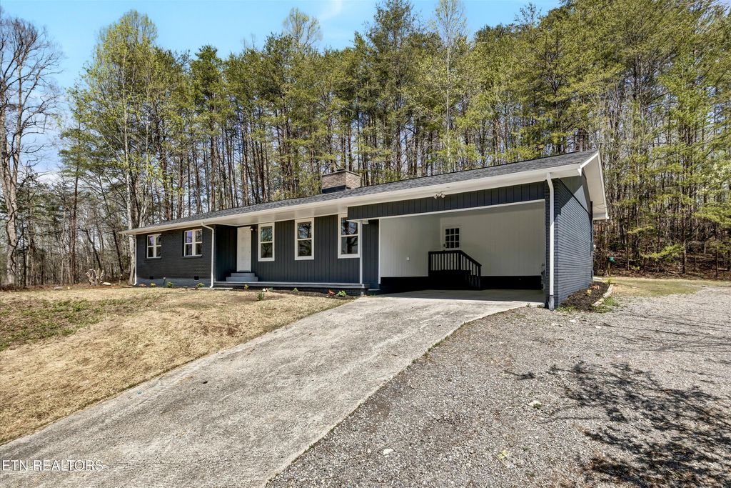 Photo of 151 Ivanhoe Rd, Clinton, TN 37716 (MLS # 1295829)