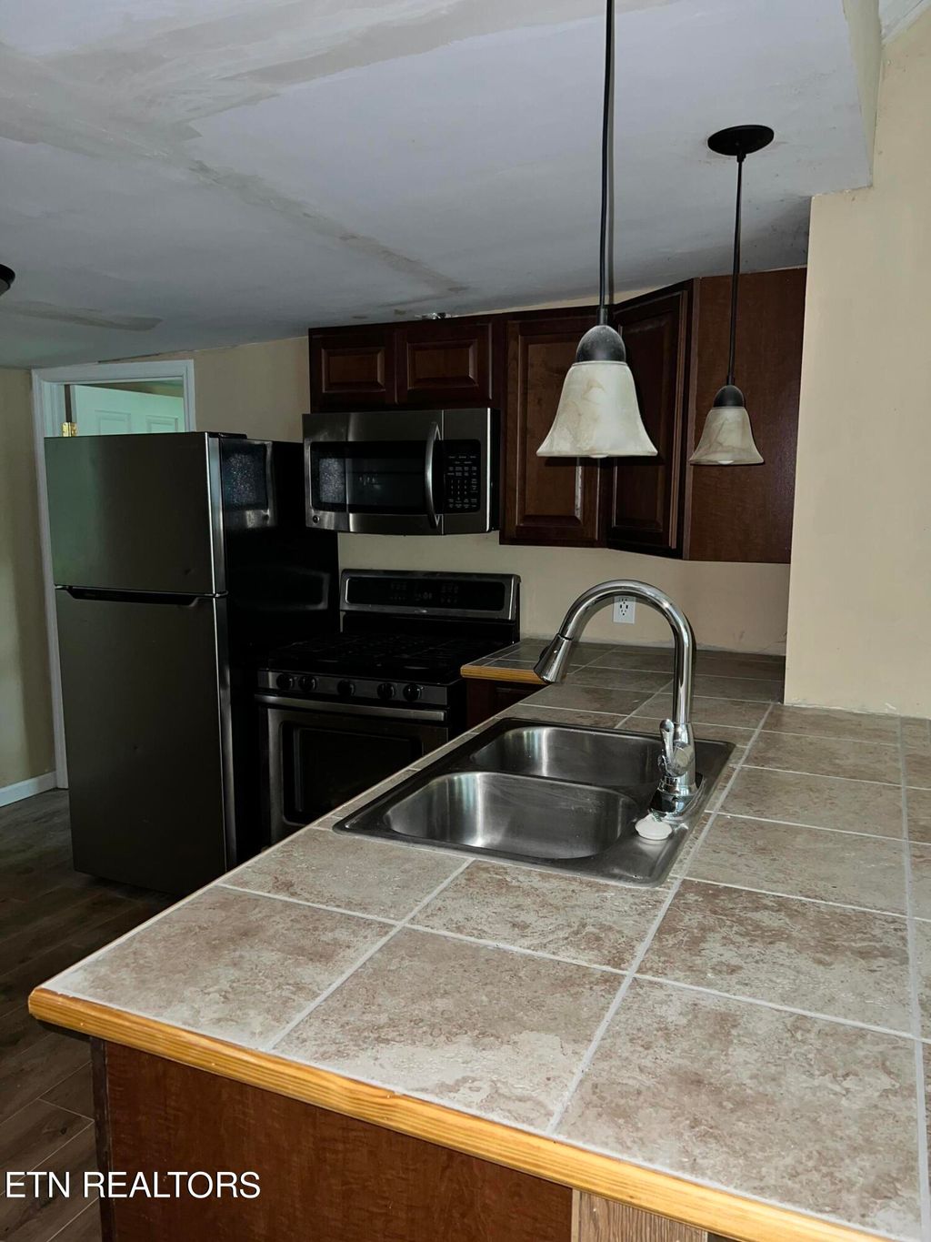 Photo of 616 Slate Creek Rd, New Tazewell, TN 37825 (MLS # 1239971)