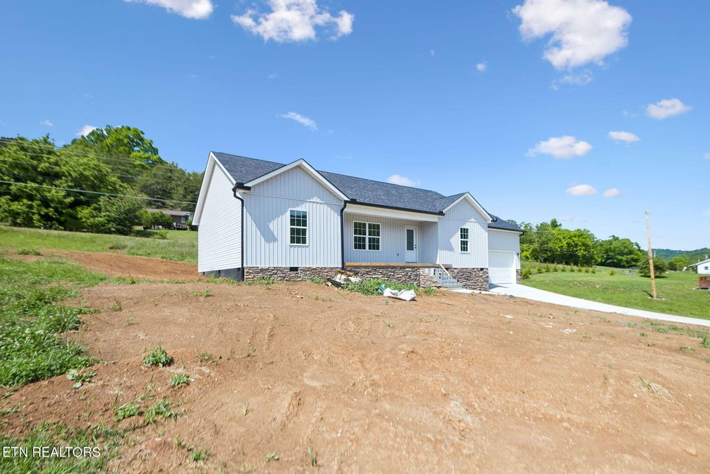 Photo of 487 Straight Creek Church Rd, New Tazewell, TN 37825 (MLS # 1329556)
