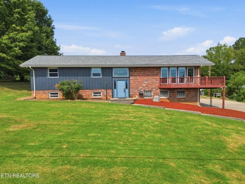 Photo of 229 Seymour Heights Drive, Seymour, TN 37865 (MLS # 1354838)