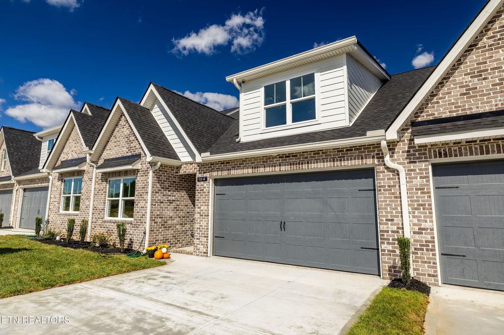 Photo of 164 River Park Lane, Sweetwater, TN 37874 (MLS # 1317037)