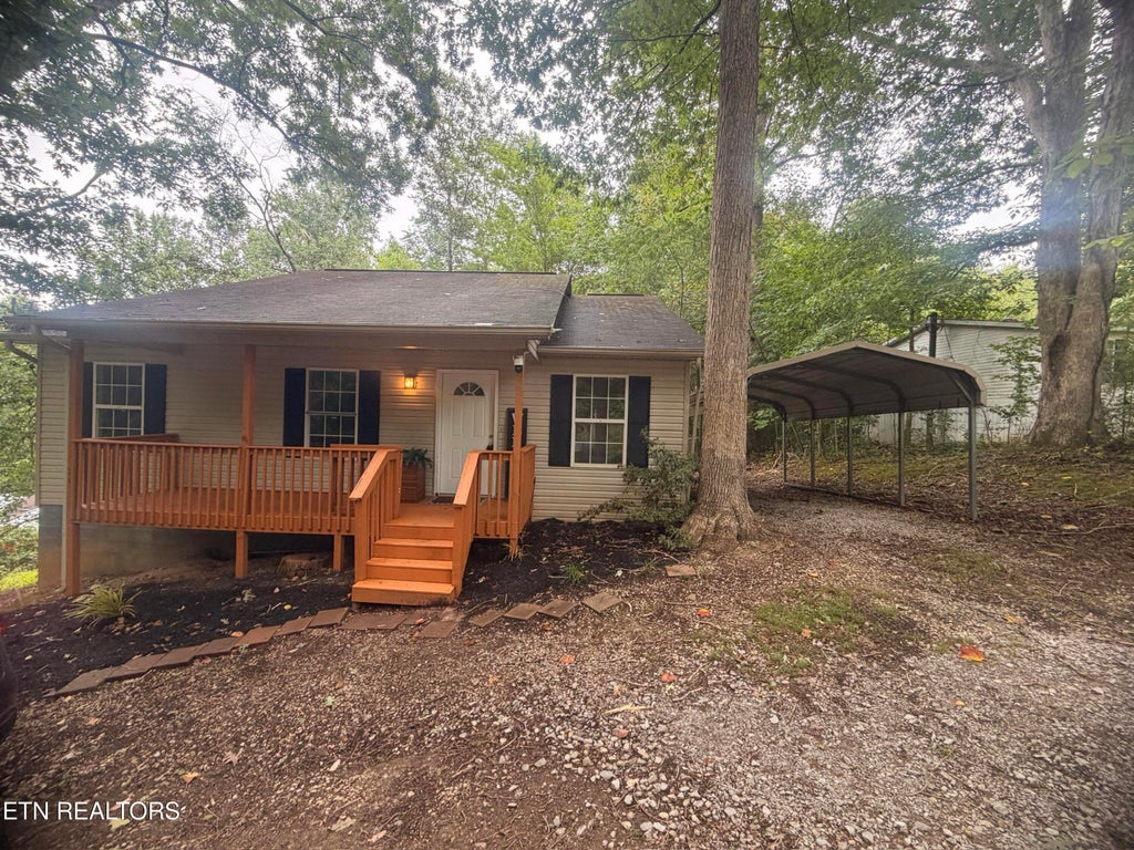 Photo of 498 NW Bazel Rd, Harriman, TN 37748 (MLS # 1352517)