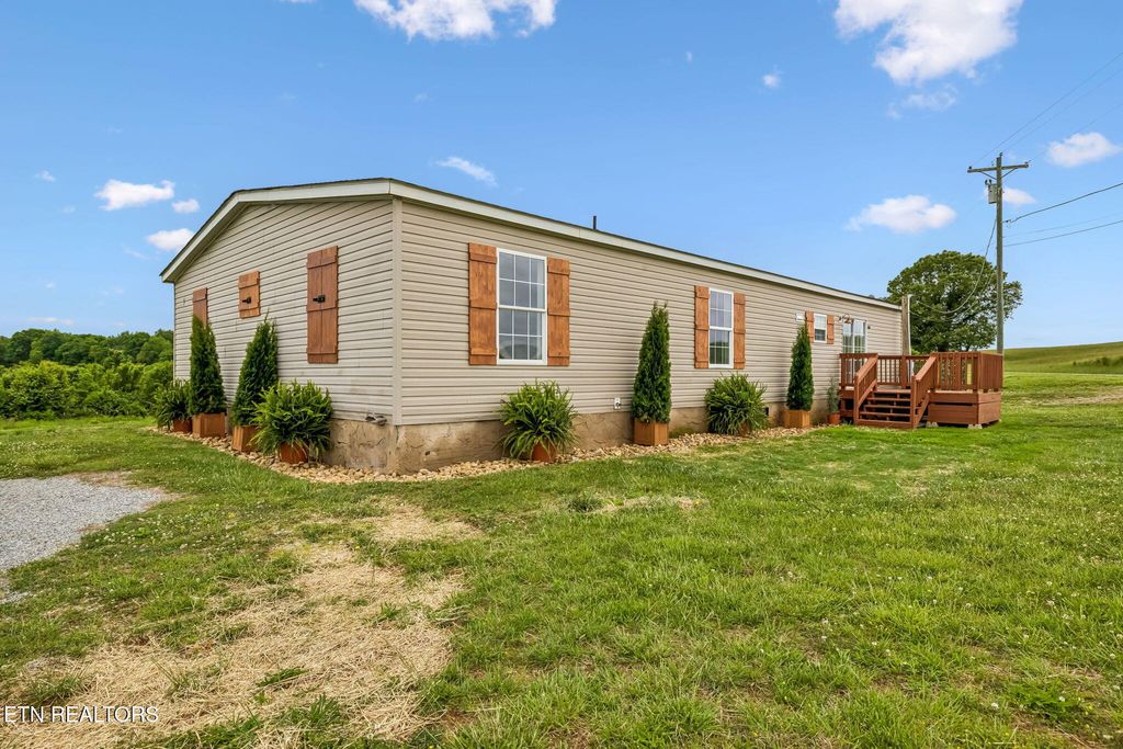 Photo of 550 Head Of Creek Rd, Sweetwater, TN 37874 (MLS # 1340532)