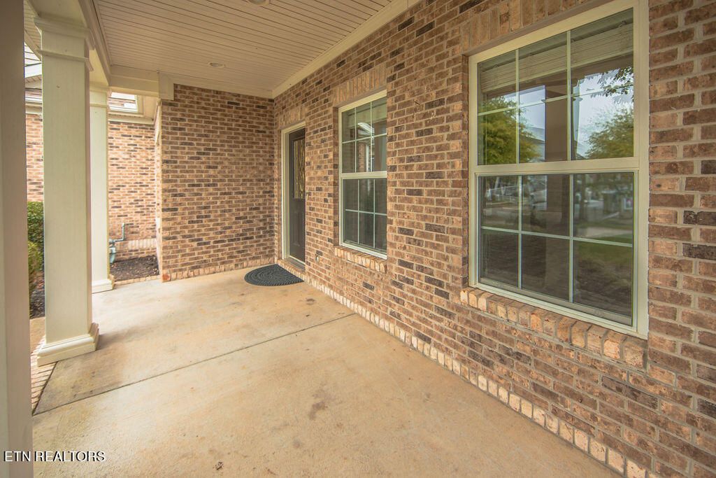 Photo of 106 Hardinberry St, Oak Ridge, TN 37830 (MLS # 1343058)