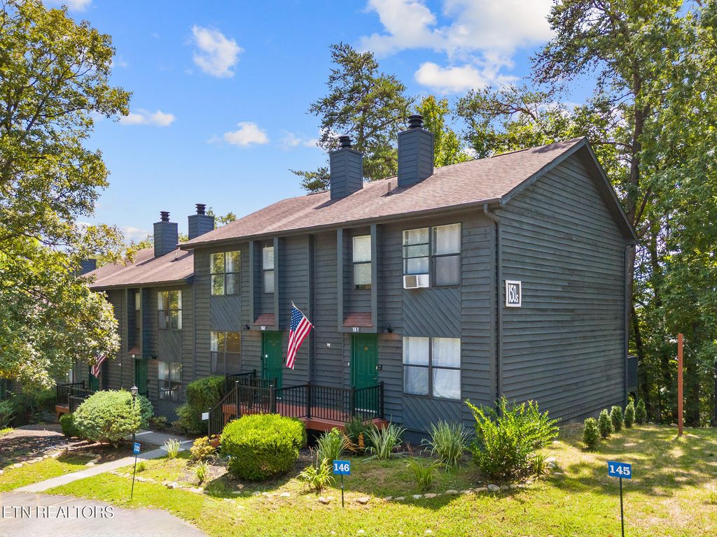 Photo of 3729 Plaza Way, Pigeon Forge, TN 37863 (MLS # 1327910)