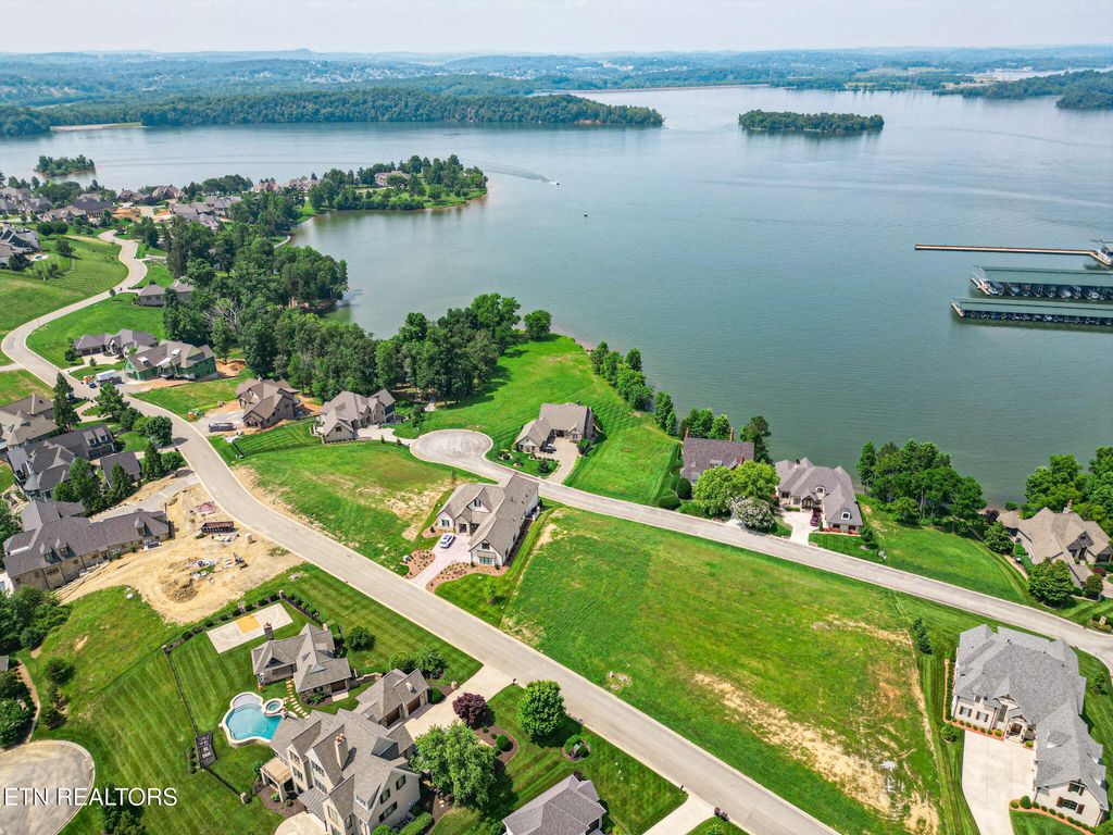 Photo of 15848 Lighthouse Pointe Drive, Lenoir City, TN 37772 (MLS # 1293531)