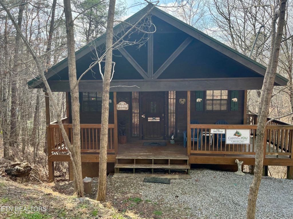 Photo of 1520 Ski View Lane, Sevierville, TN 37876 (MLS # 1331321)