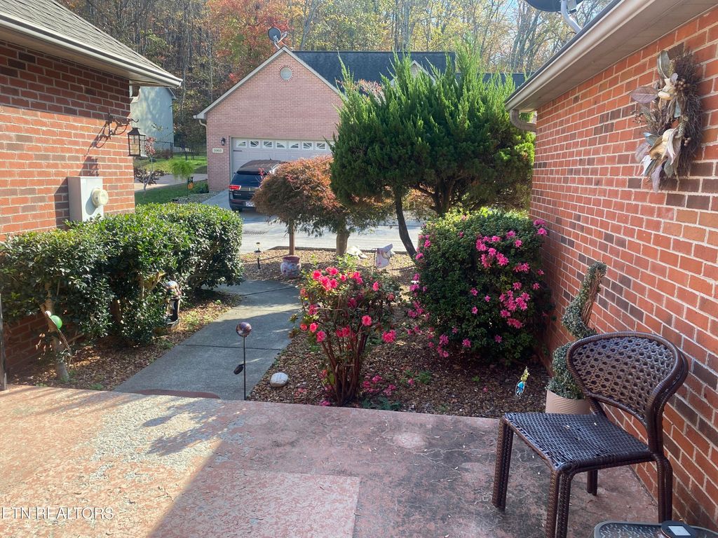 Photo of 5002 Fairground Place, Kingston, TN 37763 (MLS # 1284162)