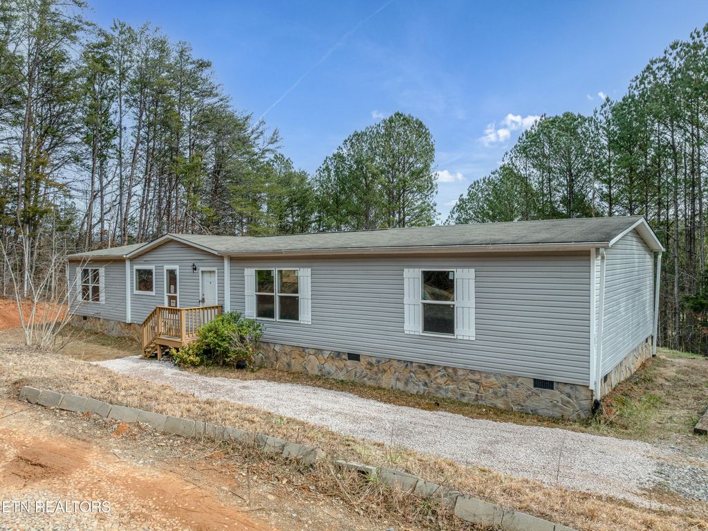 Photo of 171 Jd Farm Rd, Tellico Plains, TN 37385 (MLS # 1313242)