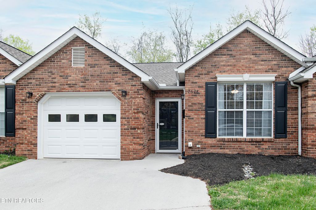 Photo of 7628 Wren Garden Way, Powell, TN 37849 (MLS # 1335066)
