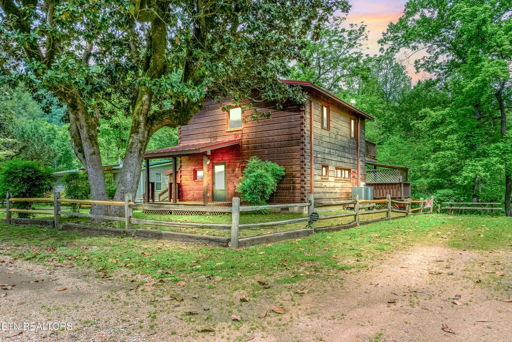 Photo of 8513 E Lamar Alexander Pkwy, Townsend, TN 37882 (MLS # 1328373)