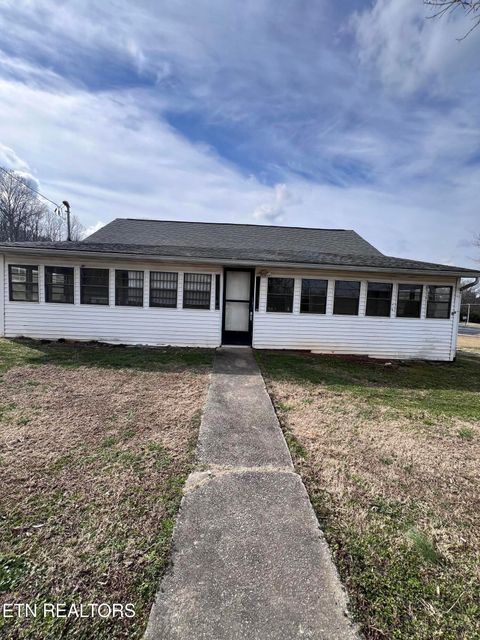 Photo of 4407 Montvale Rd, Maryville, TN 37803 (MLS # 1329693)