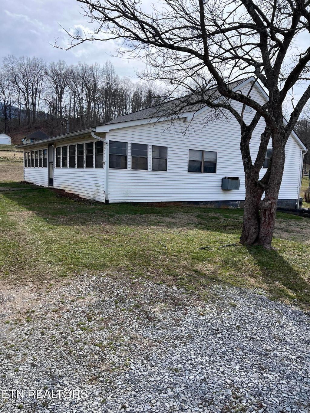 Photo of 4407 Montvale Rd, Maryville, TN 37803 (MLS # 1329693)