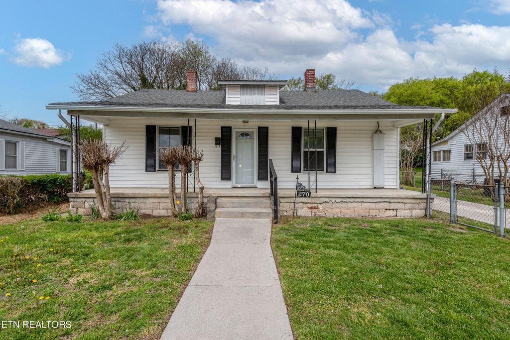 Photo of 270 Lindsay St, Alcoa, TN 37701 (MLS # 1257868)