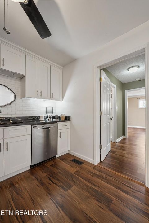 Tiny photo for 5614 Wassman Rd, Knoxville, TN 37912 (MLS # 1334277)