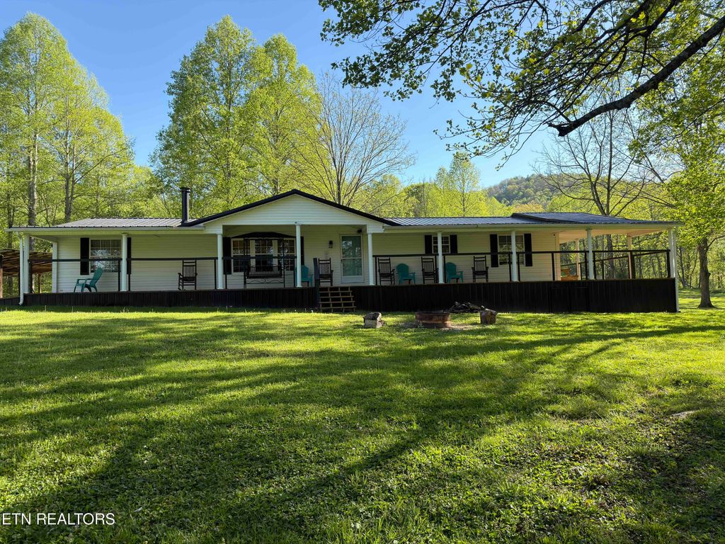 Photo of 4601 White Oak Rd, Duff, TN 37729 (MLS # 1329648)