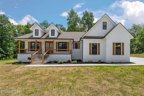 4 Riverchase Drive Crossville TN 38571