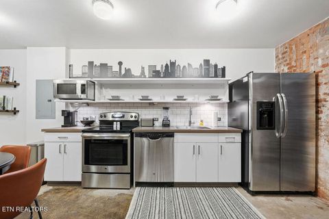 Tiny photo for 222 N Central St #B8, Knoxville, TN 37902 (MLS # 1331183)