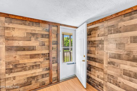 Tiny photo for 1013 E Drive, Knoxville, TN 37920 (MLS # 1324339)