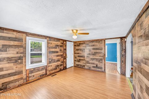 Tiny photo for 1013 E Drive, Knoxville, TN 37920 (MLS # 1324339)