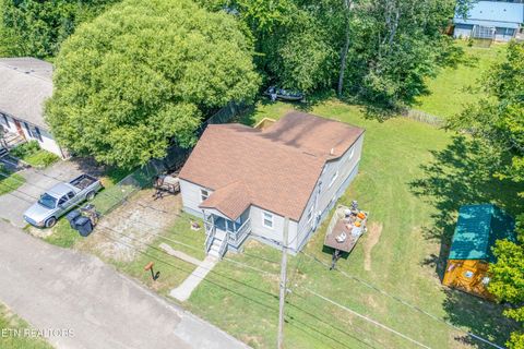Tiny photo for 1013 E Drive, Knoxville, TN 37920 (MLS # 1324339)
