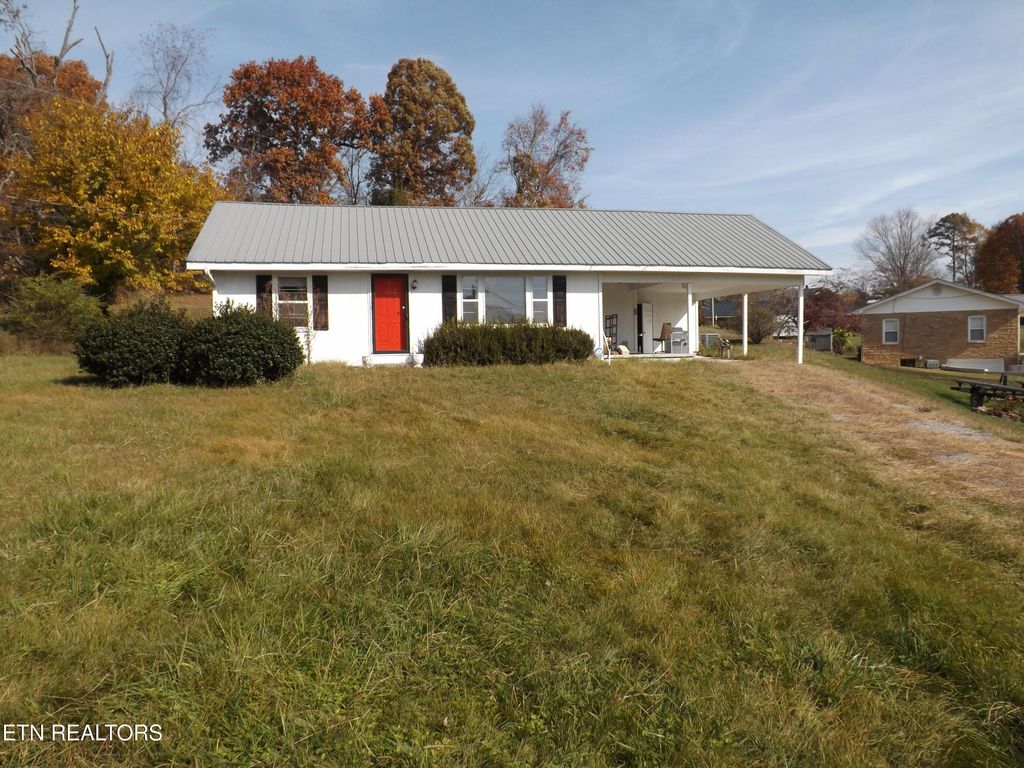 Photo of 1146 Overton Drive, Tazewell, TN 37879 (MLS # 1321437)