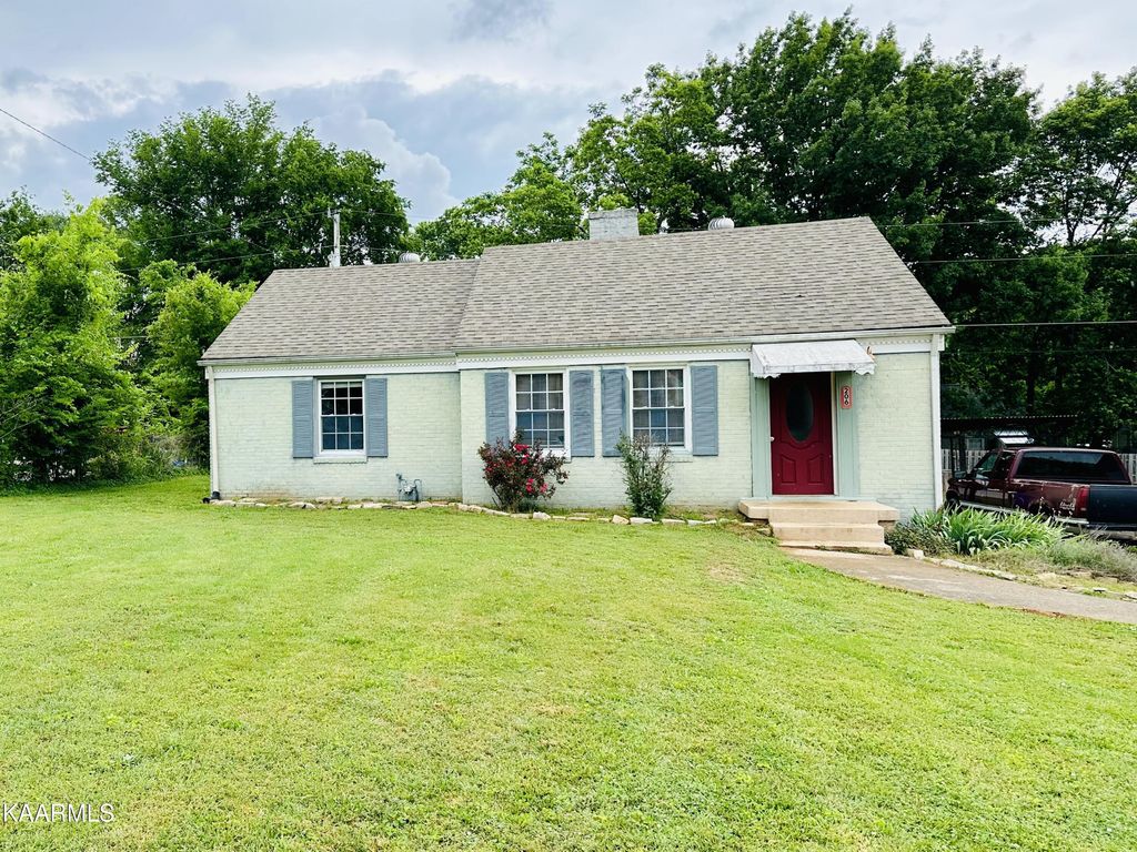 Photo of 206 Boxwood Ave, Alcoa, TN 37701 (MLS # 1227174)