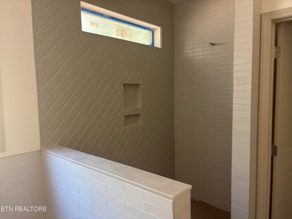 Photo of 304 Kawga Trace, Loudon, TN 37774 (MLS # 1350944)