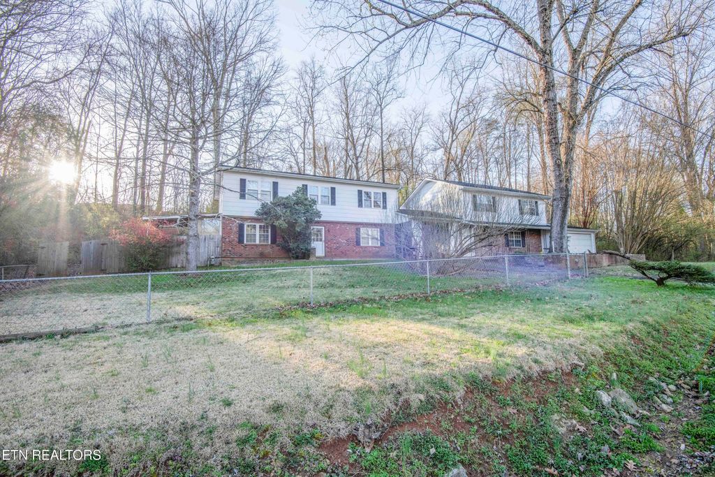 Photo of 215 Darrell Lane, Rockwood, TN 37854 (MLS # 1294450)