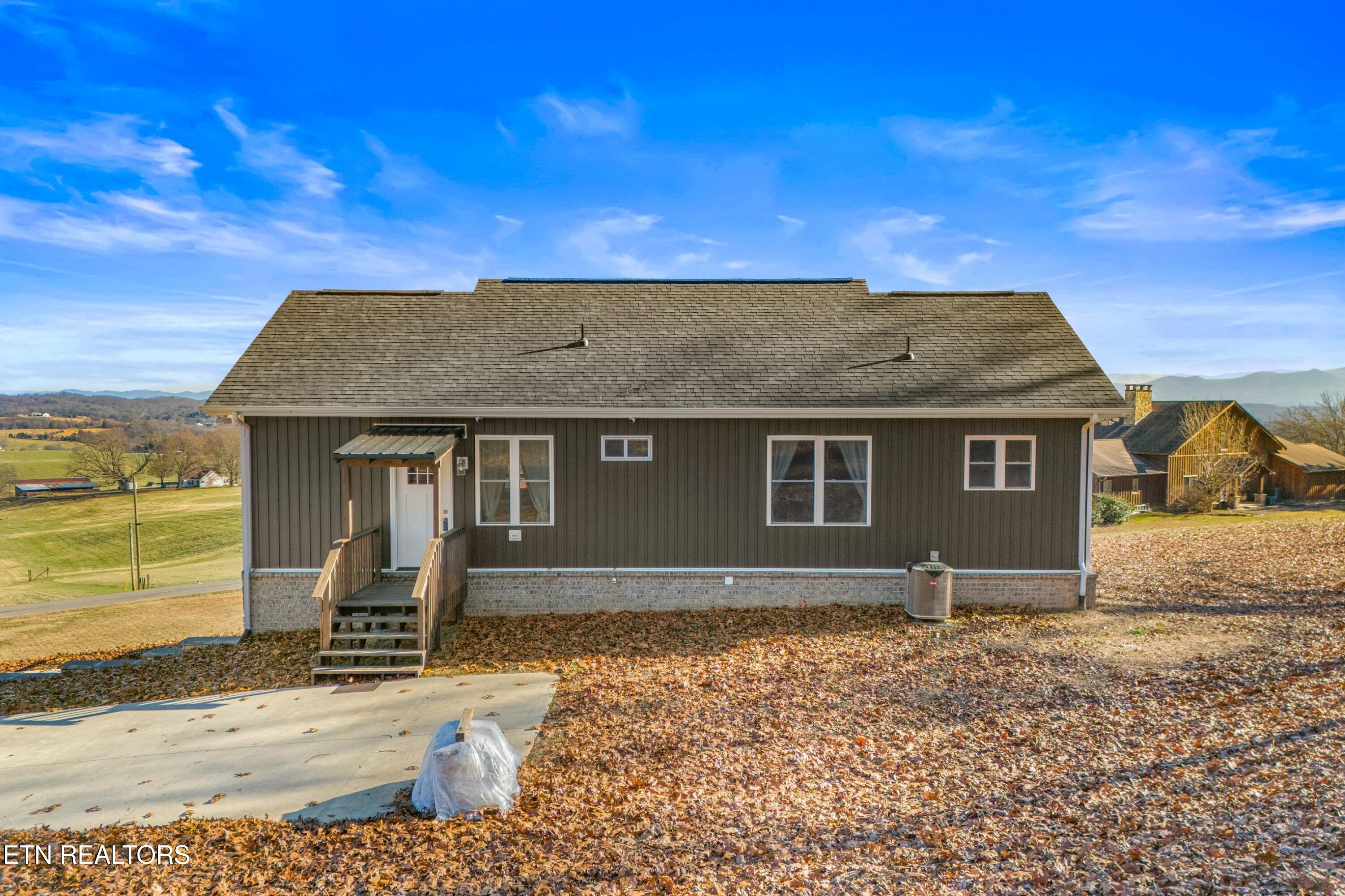 2725 Hickory Ridge Road