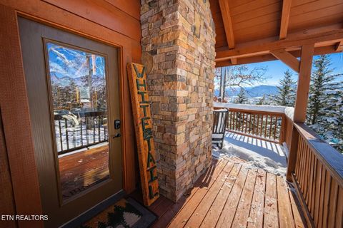 Tiny photo for 643 Forest Drive, Pigeon Forge, TN 37863 (MLS # 1328219)