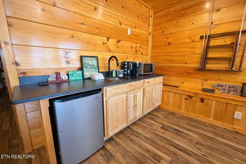 Tiny photo for 643 Forest Drive, Pigeon Forge, TN 37863 (MLS # 1328219)