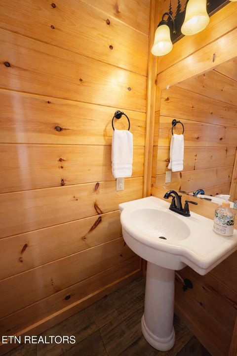 Tiny photo for 643 Forest Drive, Pigeon Forge, TN 37863 (MLS # 1328219)